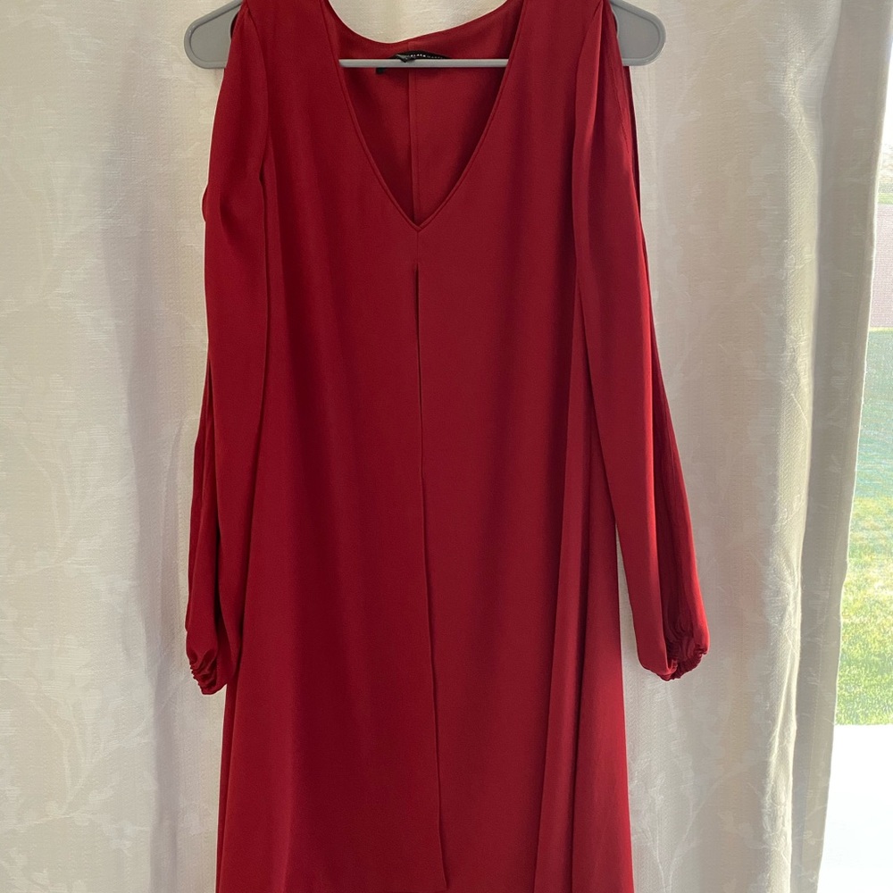 Beautiful Red White House Black Market Dress